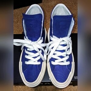 Chuck Taylor All Star Cruise. Men 5.5/Women 7 Blue Chuck Taylor All Star Cruise